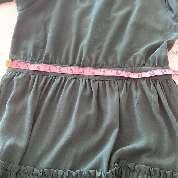Calie Paris Green Ruffled Dress Sheer Scalloped Fabric At Chest sz.40 or M NWT - Picture 11 of 13